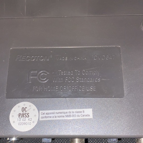 Recoton RF Modulator Audio Video Converter Model DVD647 - Picture 6 of 6